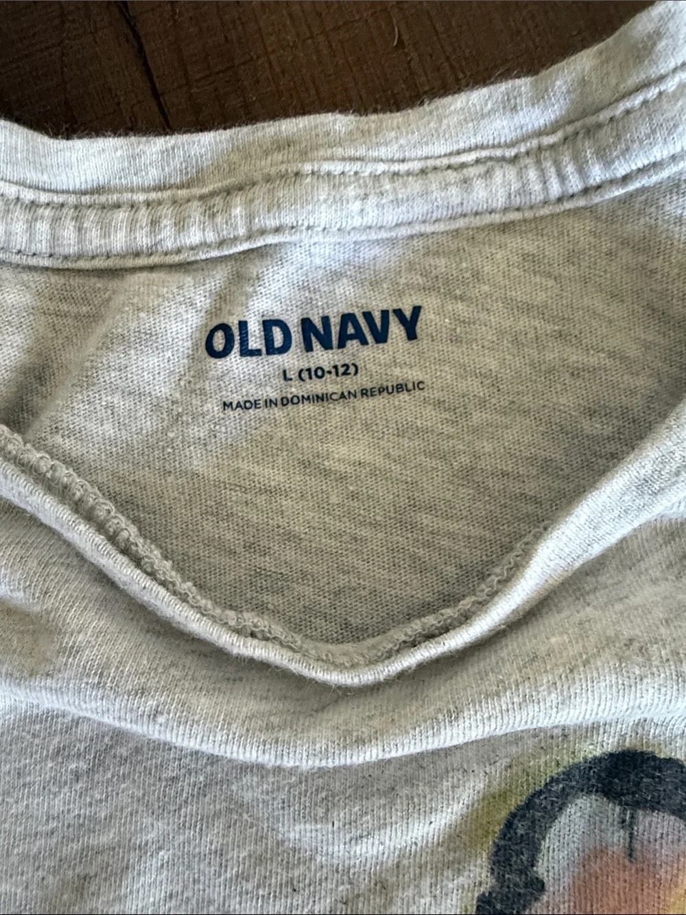 Old Navy White Short-Sleeve Tee with Smiley Heart Graphic